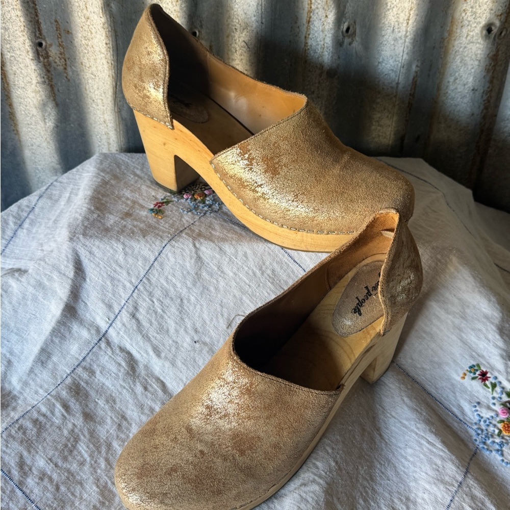 Free People Clogs - gold leafed leather - Picture 2 of 5